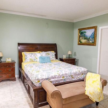 Private Suite In North Miami นอร์ทไมอามีบีช ภายนอก รูปภาพ