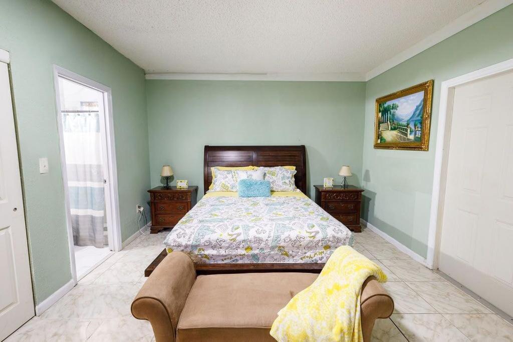 Private Suite In North Miami นอร์ทไมอามีบีช ภายนอก รูปภาพ